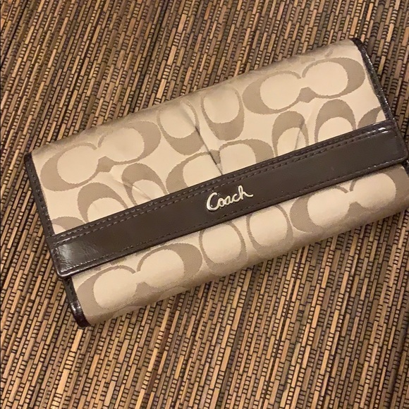 Authentic Coach Wallet - Picture 1 of 3